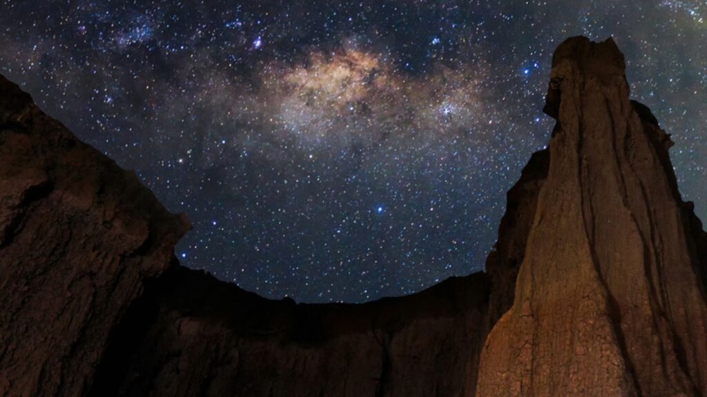 Milky way over the canyon