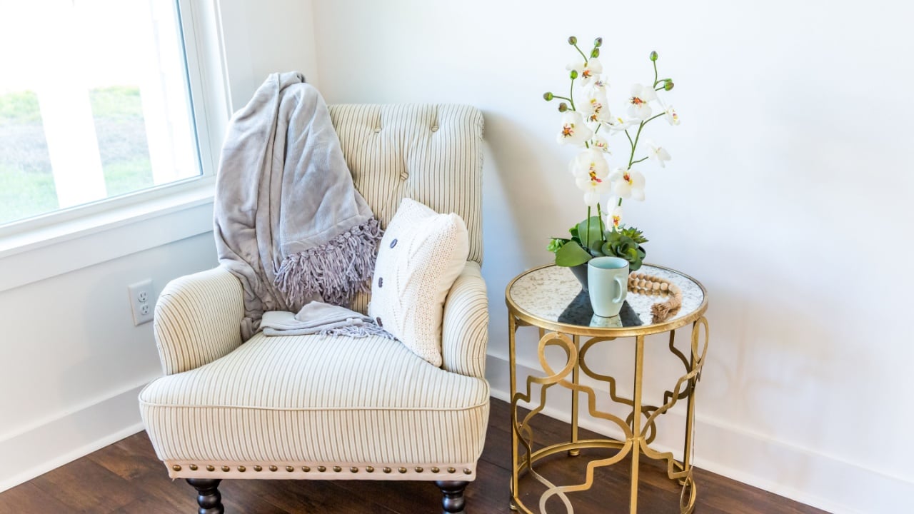 Oversized armchair reading sitting nook in a new construction house