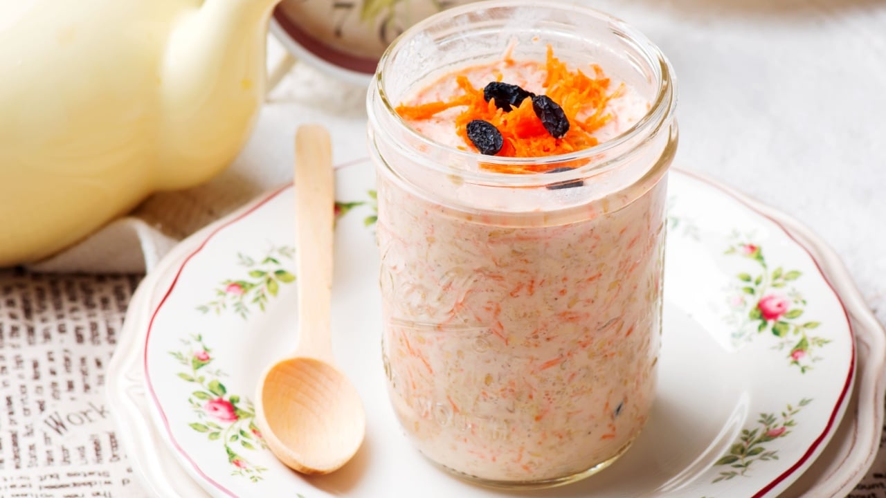 Carrot Cake Overnight Oats in to the jar